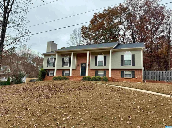 3500 Freeman Cir, Trussville, AL 35173