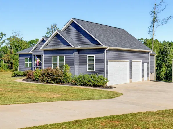 1054 Westminster Hwy, Westminster, SC 29693