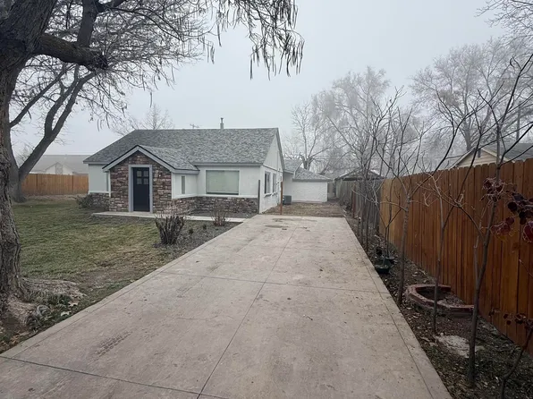 317 E Ithaca St, Caldwell, ID 83605