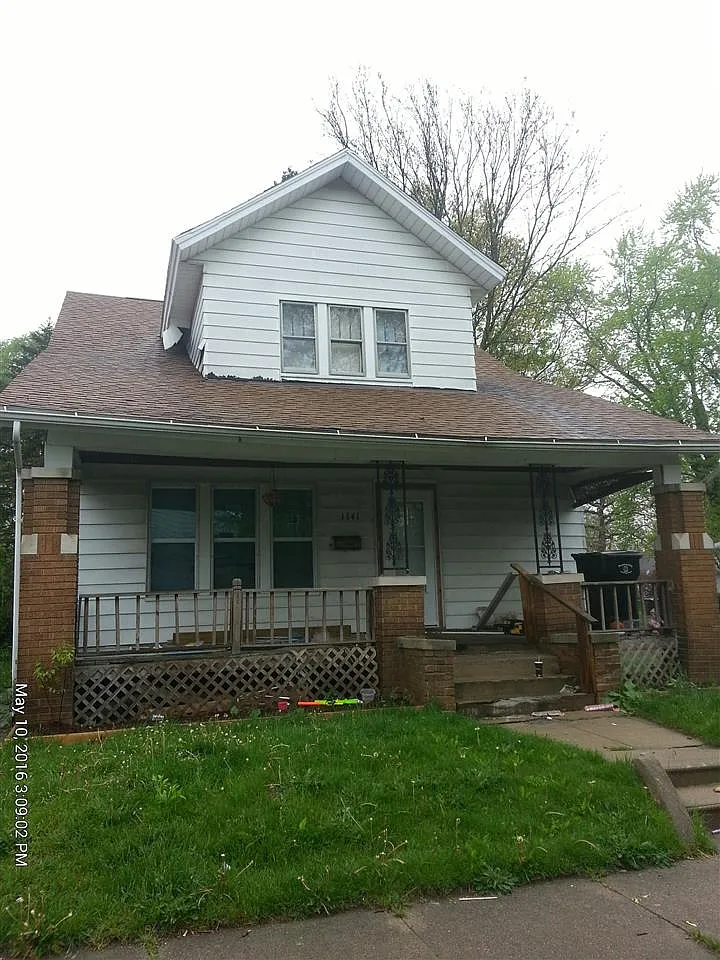 1141 N Brookfield St photo 1