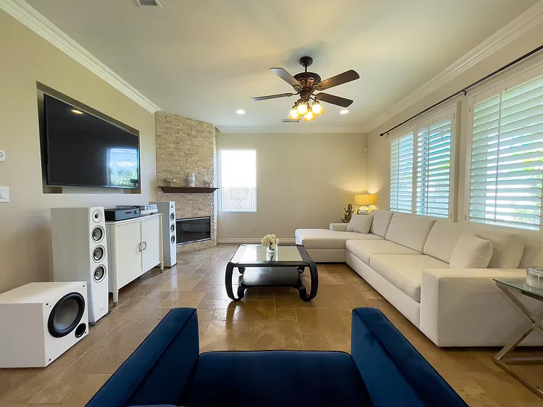 30024 Medford Pl — Photo 11