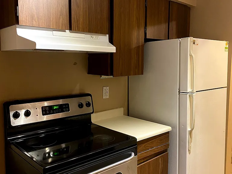 9867 Manchester Dr #515 — Photo 2