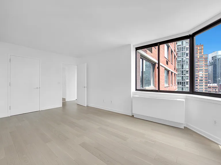 77 W 24th St #27G — Photo 6