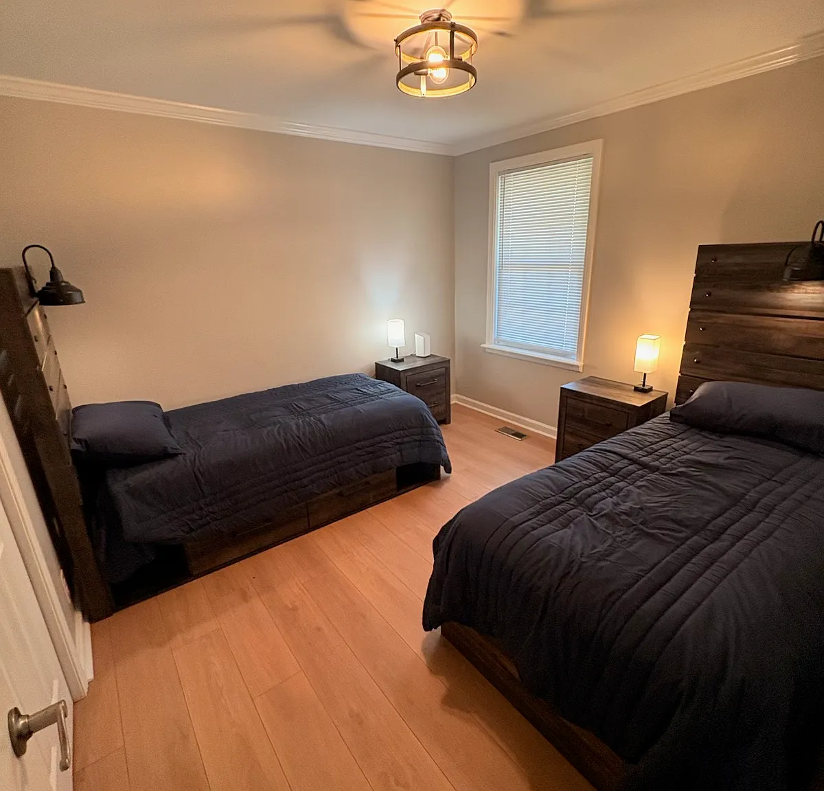 3 bed, 1276 sqft, $3,950 — Photo 3