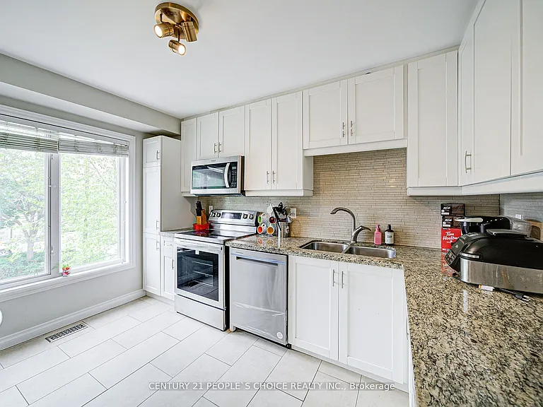 83 Corey Cir — Photo 10