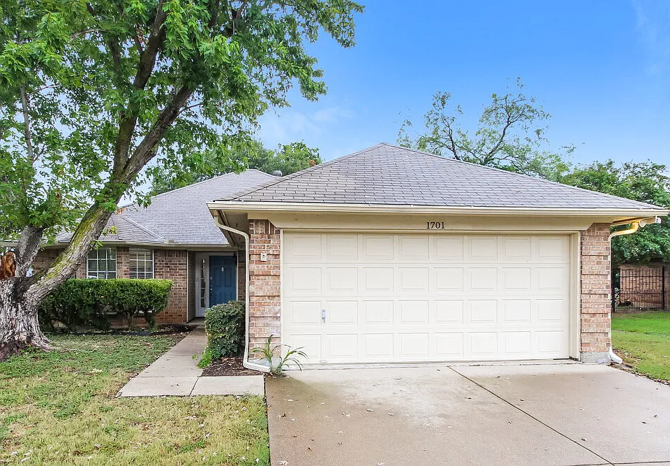 1701 Gainsborough Way
