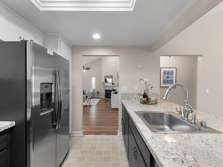 318 Lone Oak Dr — Photo 12