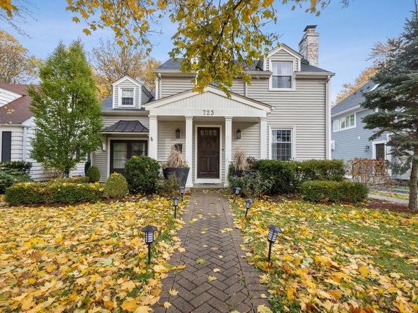 Barrington Real Estate - Barrington IL Homes For Sale | Zillow