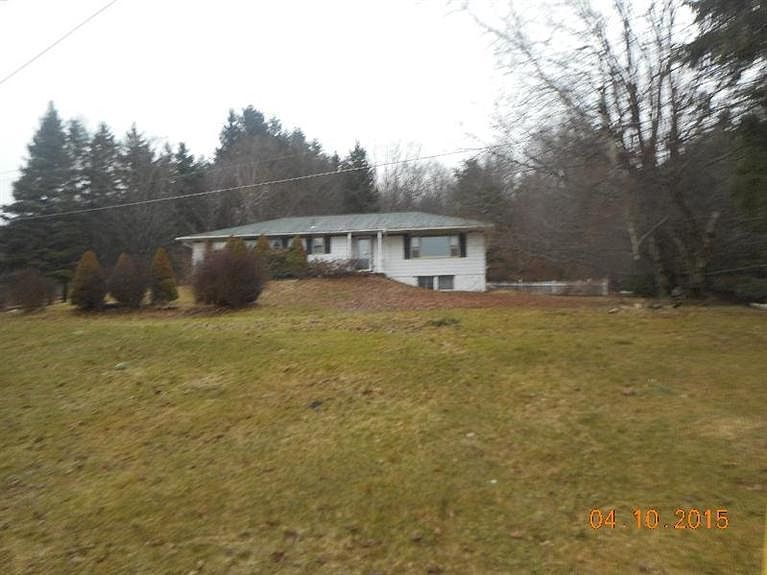 2nd image of 412 Manley Rd