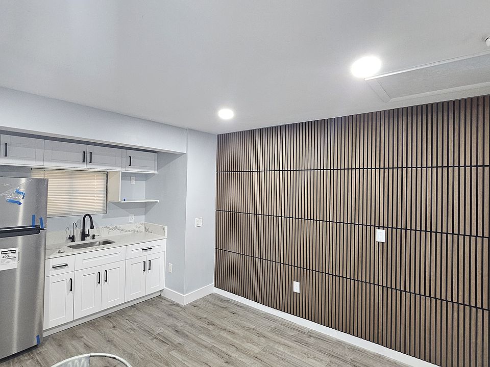 1st image of 1202 NE 3rd Ave #3