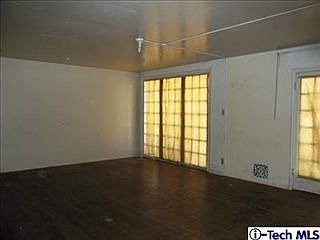 3rd image of 801 Elmira St