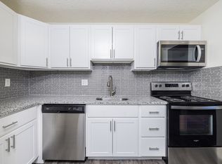 Westpointe Apartment Homes, Pittsburgh, PA 15205