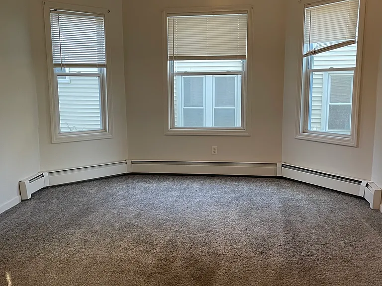 97-99 Lincoln St #1 — Photo 19
