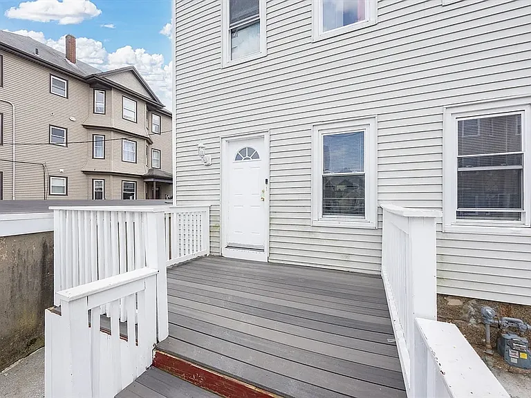 916 County St #3 — Photo 6