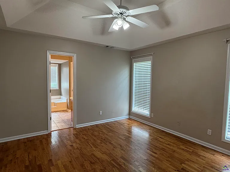 106 Quail Hollow Dr — Photo 5