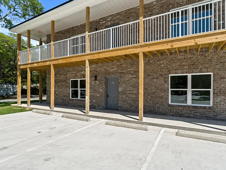 912 Barrow St #2 — Photo 31