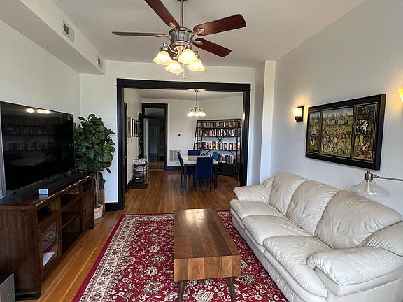 5th image of 3521 W Dickens Ave APT 2