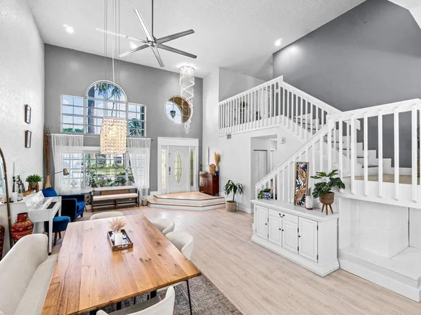 6143 Windlass Cir, Boynton Beach, FL 33472