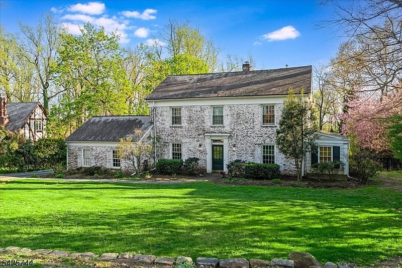 1st image of 40 Spring Brook Rd