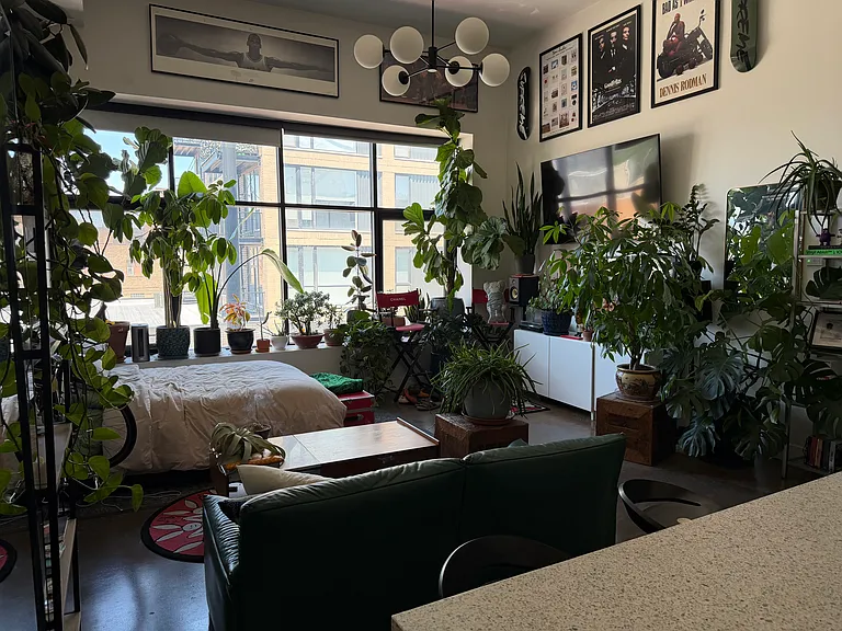 1961 N Milwaukee Ave #213 — Photo 9