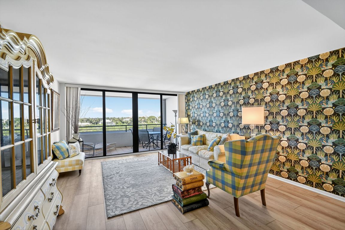 next background image