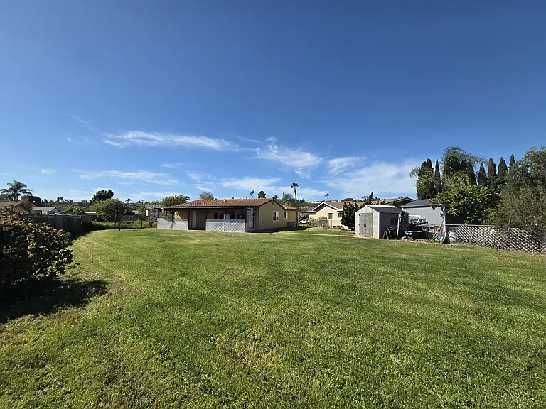 4295 Peg Ct — Photo 24