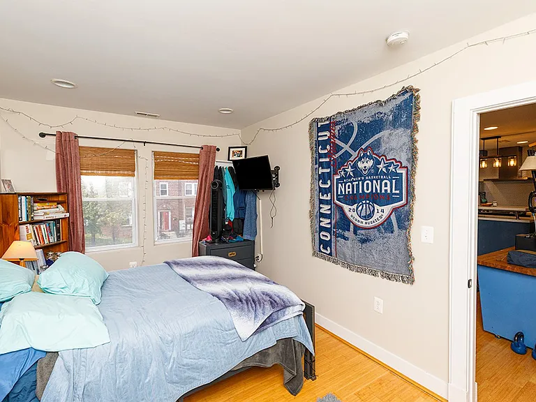 1220 Holbrook Ter NE #202 — Photo 11