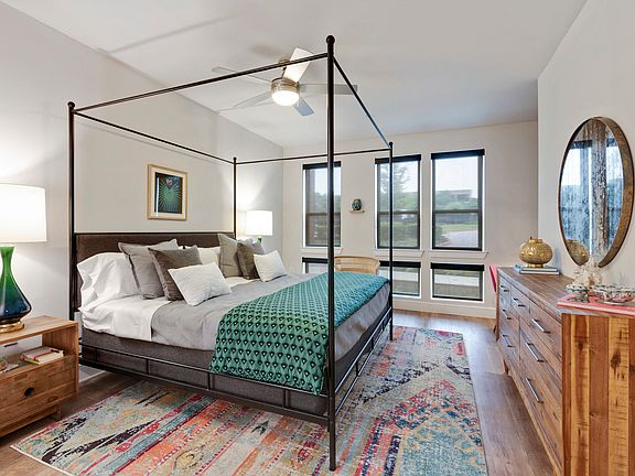 Model Bedroom