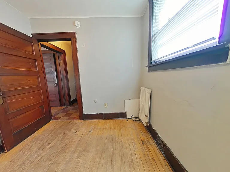414 State St — Photo 3