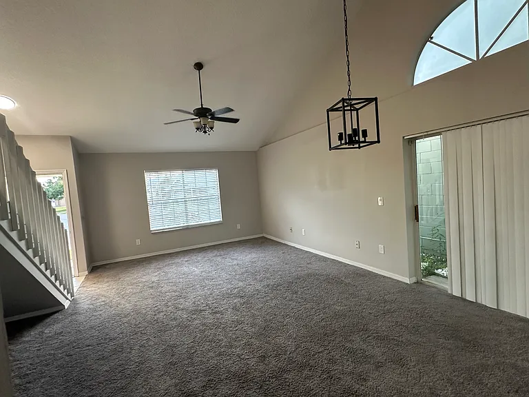 3206 Parkside Ct — Photo 3