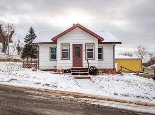 304 Trout St, Genoa, WI 54632