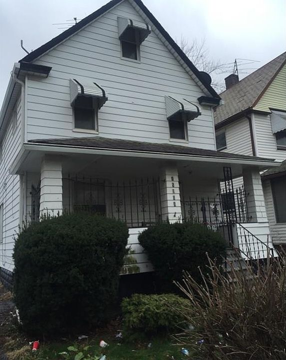 1st image of 15806 Parkgrove Ave
