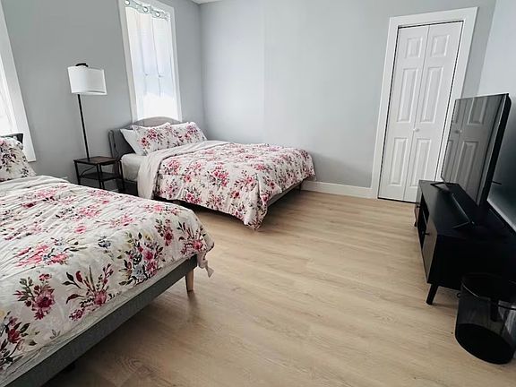 3rd image of 29 W 26th St #1
