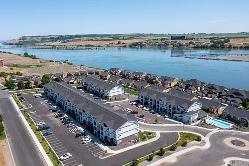 Tides at Willow Pointe Photo 1 Tides at Willow Pointe Photo 1