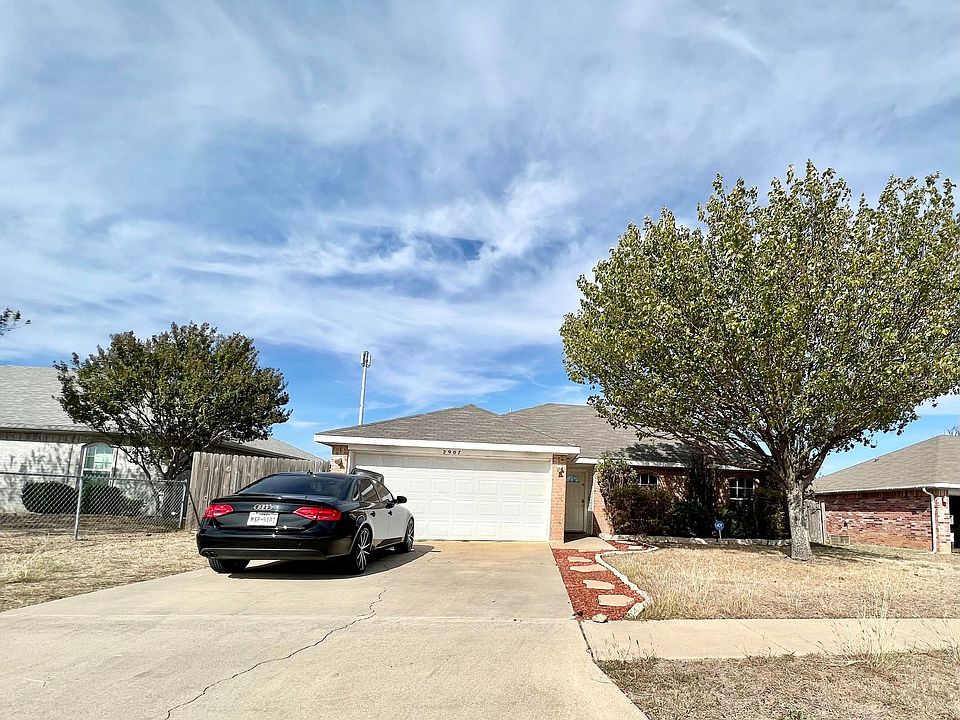 1st image of 2907 Wesley Dr Unit 1