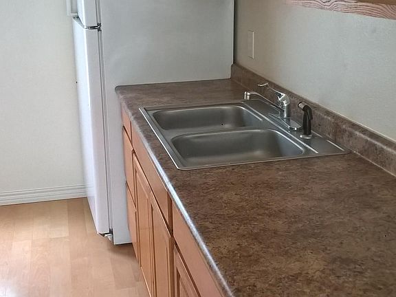 3rd image of 2601 Johanna St #2