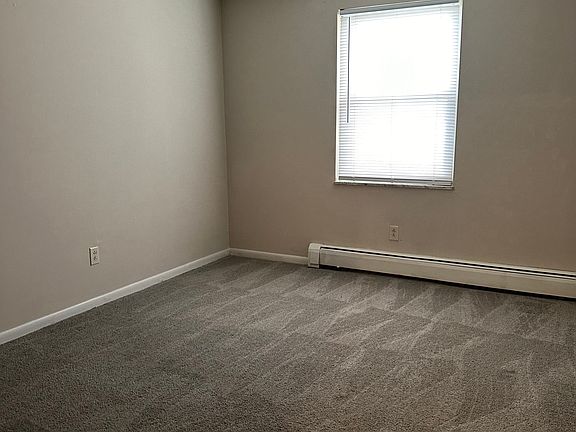 3rd image of 5003 Arbor Village Dr #B21
