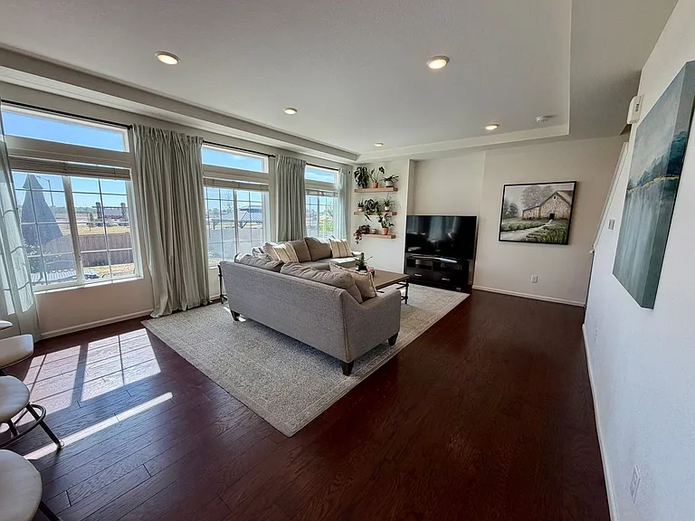3619 Teakwood Ln — Photo 8