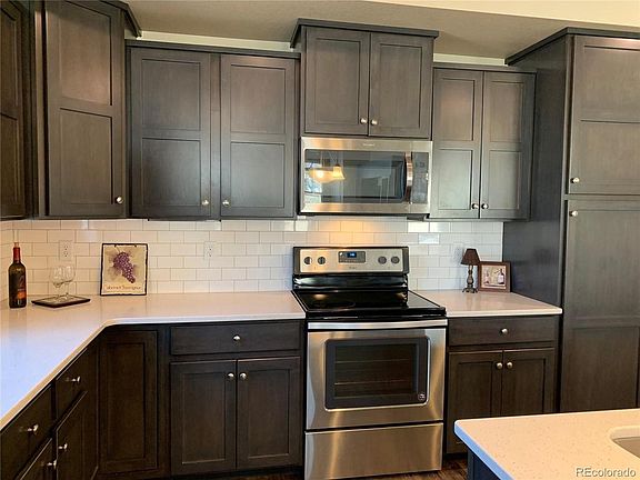 2nd image of 362 Pint St