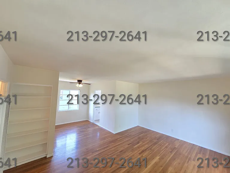 12515 Whitsett Ave #D — Photo 4