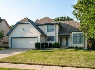 7824 W 115th St, Overland Park, KS 66210