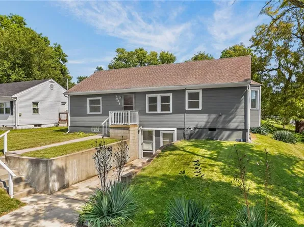 1008 N 14th St, Leavenworth, KS 66048
