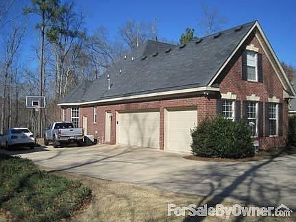 3rd image of 336 Barnsley Dr