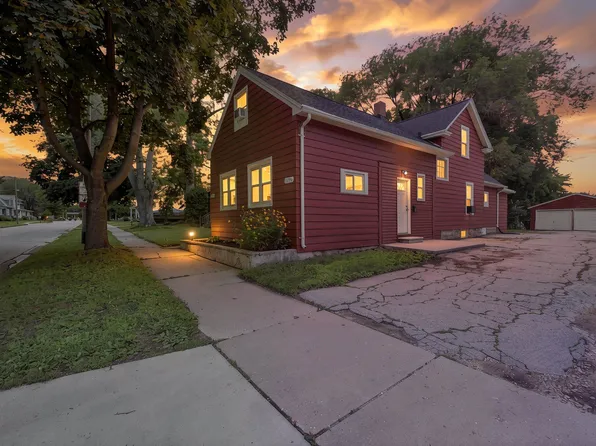 1123 Cass St, Green Bay, WI 54301