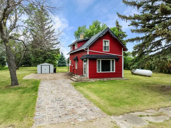 203 4th Ave S, Glenburn, ND 58740