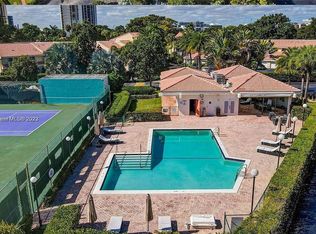 20464 NE 34th Ct #34, Miami, FL 33180