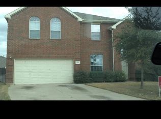 657 S Heights Dr, Crowley, TX 76036