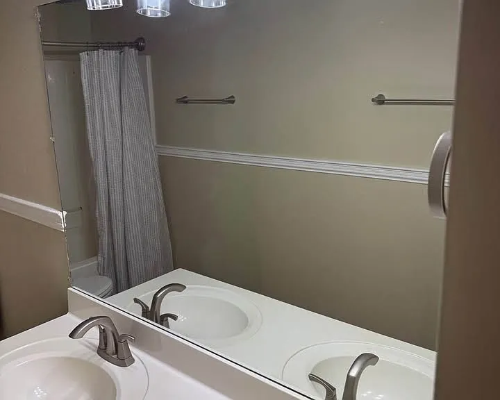 419 Winkler Ave — Photo 1