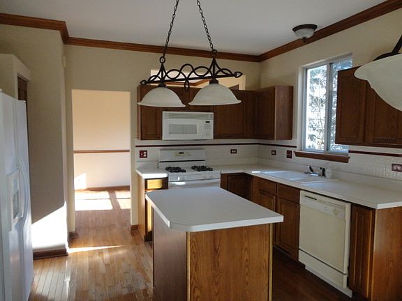 3rd image of 3120 Merrywell Ct