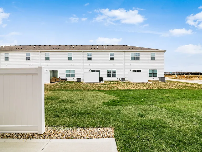 1454 Doubleday Dr — Photo 41